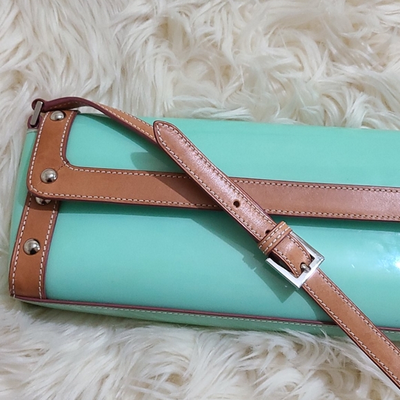 Maxx New York Shoulder Bag - Picture 8 of 8